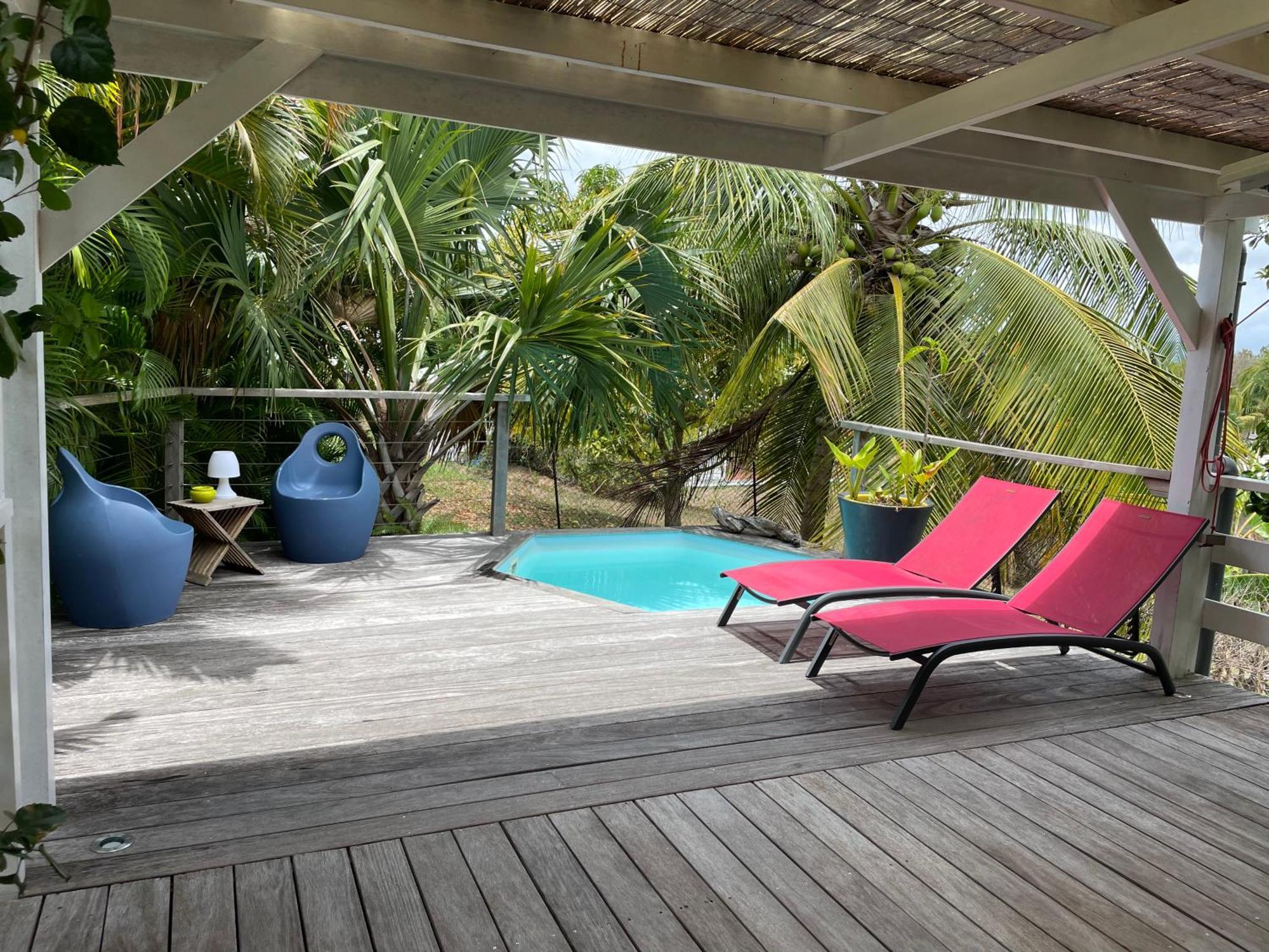 Charmant Bungalow Avec Petite Piscine Privee Riviere-Salee Экстерьер фото